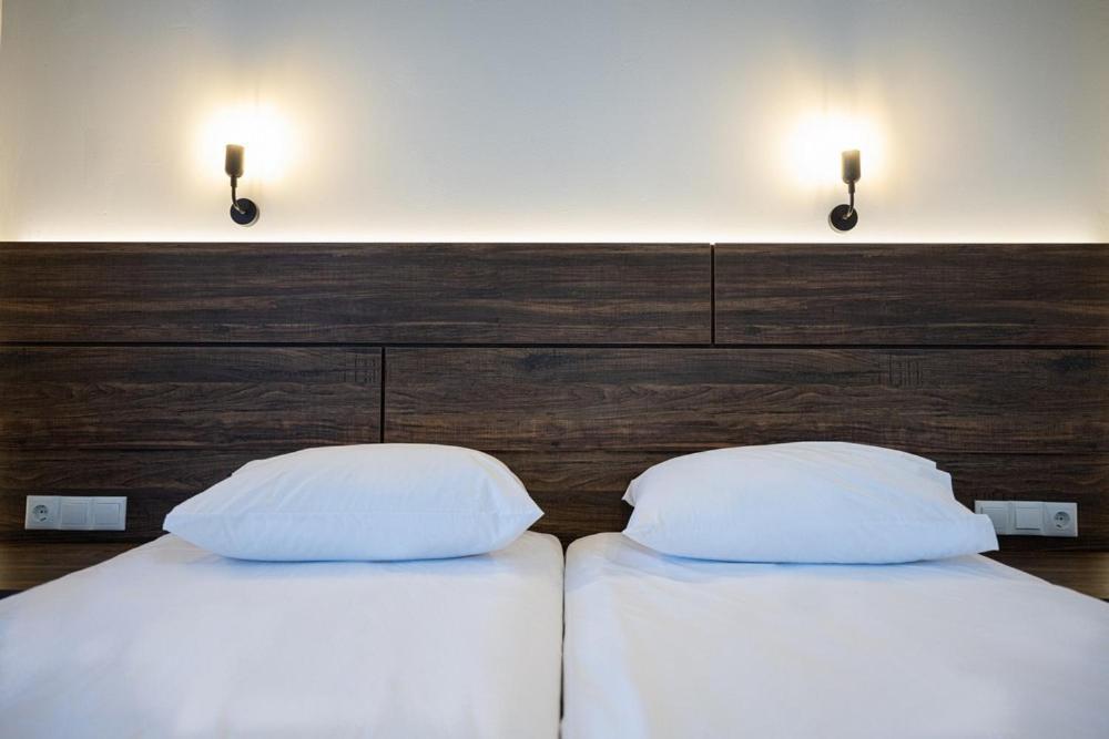 Este Luxury Apartments Kriopigi Eksteriør billede